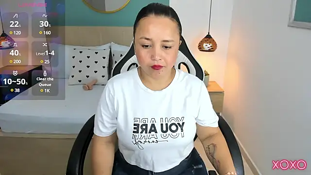 linda rios  online show from March 10, 2025, 6:56 pm