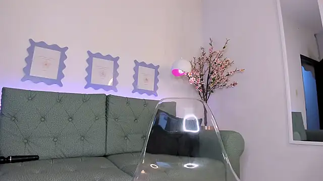 Snapshot of jazmin_anbar chatting on March 17, 2025, 8:09 pm jazmin anbar online show from March 17, 2025, 8:09 pm