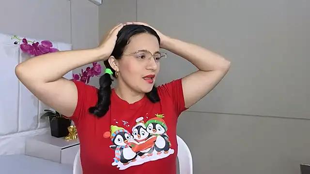 Snapshot of africa_holmes chatting on March 19, 2025, 2:05 am africa holmes online show from March 19, 2025, 2:05 am