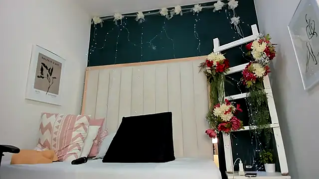 Snapshot of africa_holmes chatting on November 11, 2025, 2:22 am africa holmes online show from November 11, 2025, 2:22 am