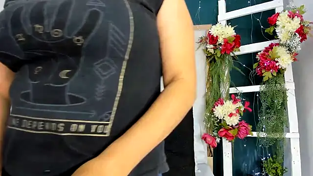 Snapshot of africa_holmes chatting on November 12, 2025, 2:23 am africa holmes online show from November 12, 2025, 2:23 am