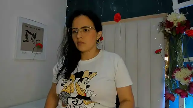 africa holmes online show from April 24, 2026, 2:14 am