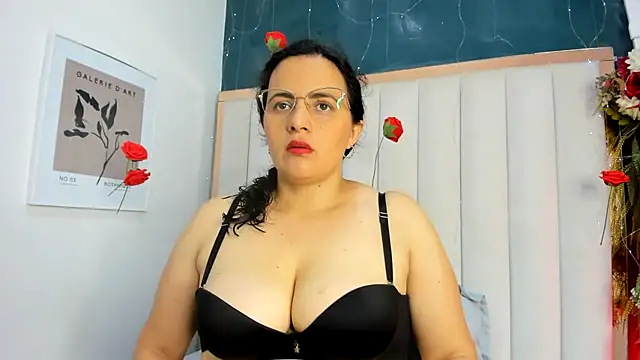 africa holmes online show from May 12, 2026, 2:19 am