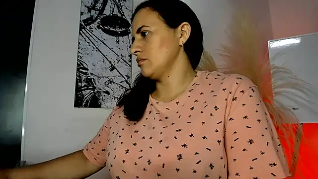 africa holmes online show from June 9, 2026, 2:45 am