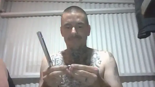 DaddyDifferent online show from April 20, 2026, 10:29 am