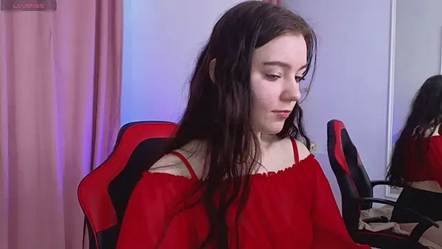 Lana  Cute  online show from January 6, 2025, 12:13 pm