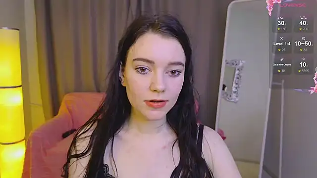 Lana  Cute  online show from March 8, 2025, 11:28 pm