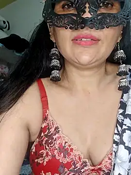 Snapshot of sexy_bhabhi69 chatting on May 8, 2026, 8:36 pm sexy bhabhi69 online show from May 8, 2026, 8:36 pm