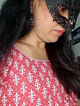 Snapshot of sexy_bhabhi69 chatting on May 13, 2026, 5:10 pm sexy bhabhi69 online show from May 13, 2026, 5:10 pm