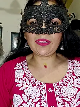 Snapshot of sexy_bhabhi69 chatting on May 29, 2026, 8:01 am sexy bhabhi69 online show from May 29, 2026, 8:01 am