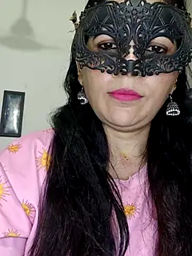Snapshot of sexy_bhabhi69 chatting on May 30, 2026, 8:33 am sexy bhabhi69 online show from May 30, 2026, 8:33 am