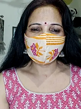 Snapshot of sexy_bhabhi69 chatting on July 8, 2026, 4:33 pm sexy bhabhi69 online show from July 8, 2026, 4:33 pm