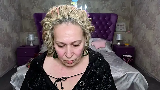 Penelope Pinky online show from February 22, 2025, 2:30 pm