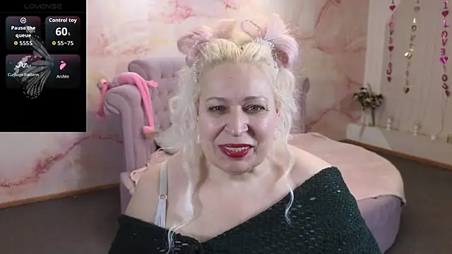 Penelope Pinky online show from April 30, 2026, 12:44 pm