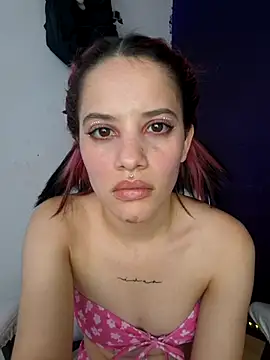 Snapshot of franchezkavegaaa chatting on February 6, 2025, 5:40 pm franchezkavegaaa online show from February 6, 2025, 5:40 pm