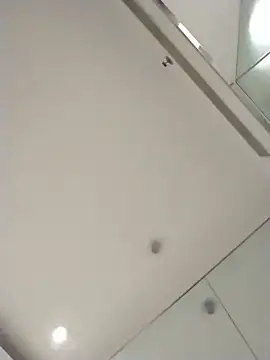 Dannydy2015 online show from November 10, 2025, 2:54 am