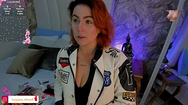 Snapshot of LucyanaSilva chatting on February 13, 2025, 1:05 pm LucyanaSilva online show from February 13, 2025, 1:05 pm