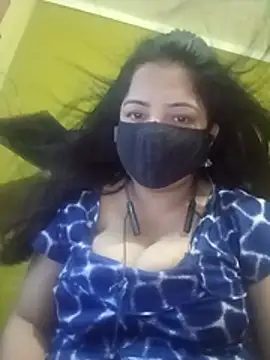 hornycoupleJandS online show from June 30, 2026, 1:23 pm
