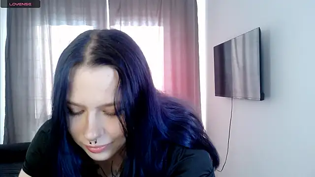 tender kiitty online show from July 25, 2026, 3:09 pm