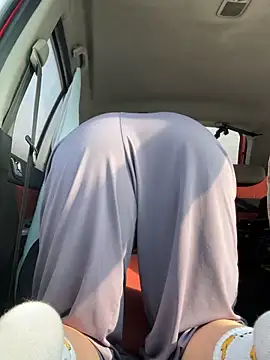 JulliaVegas online show from March 5, 2025, 5:07 am