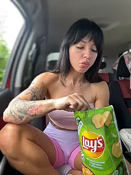 JulliaVegas online show from July 30, 2026, 2:21 am