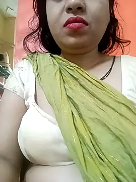 sunita-doll online show from October 15, 2025, 1:50 am