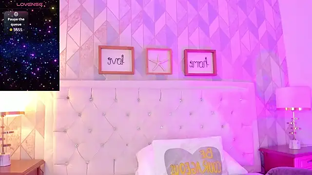 rebeca watsson online show from February 26, 2026, 11:53 am