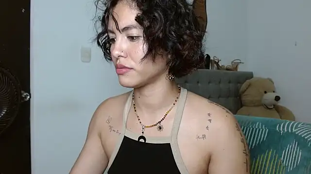 Sexy Lia  online show from June 18, 2026, 3:07 am