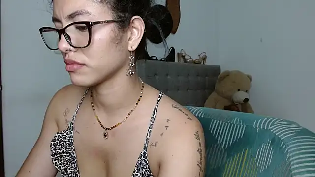 Sexy Lia  online show from July 26, 2026, 1:36 am