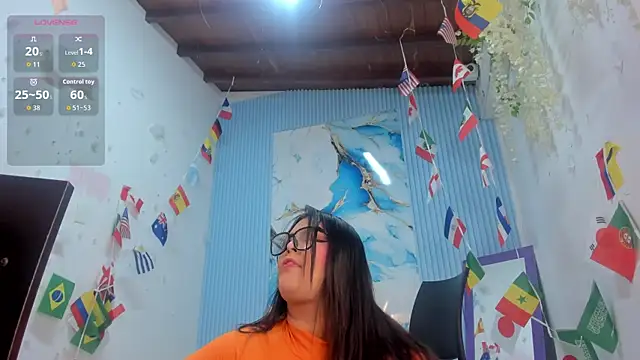 Snapshot of Danniela18_ chatting on July 31, 2026, 11:42 am Danniela18 online show from July 31, 2026, 11:42 am