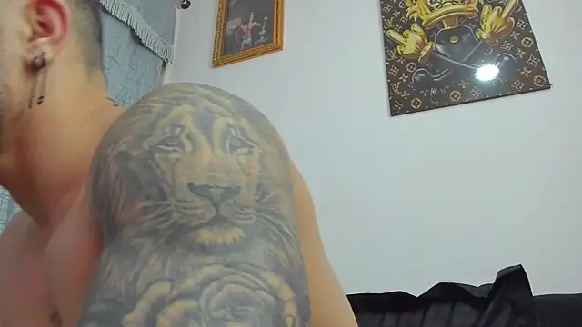 Snapshot of vincent_carusso94 chatting on February 22, 2025, 8:07 am vincent carusso94 online show from February 22, 2025, 8:07 am