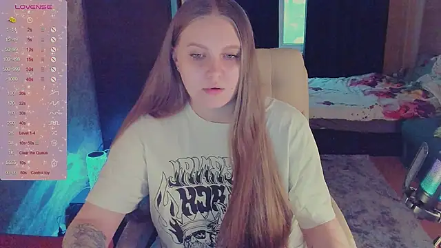 Snapshot of Alice_Dreamgirl_ chatting on January 16, 2025, 8:00 am Alice Dreamgirl online show from January 16, 2025, 8:00 am