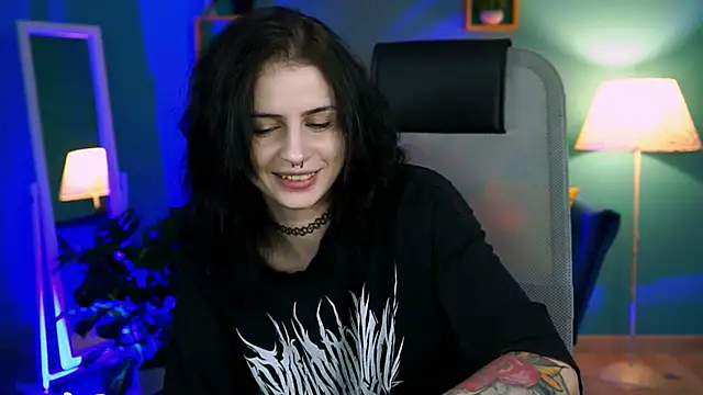 Snapshot of JadeCastle_ chatting on December 5, 2025, 5:09 pm JadeCastle online show from December 5, 2025, 5:09 pm