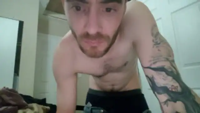 Huntzg23 online show from January 18, 2026, 11:14 am