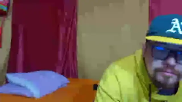 Snapshot of pecadodulce123 chatting on February 6, 2026, 9:40 pm pecadodulce123 online show from February 6, 2026, 9:40 pm