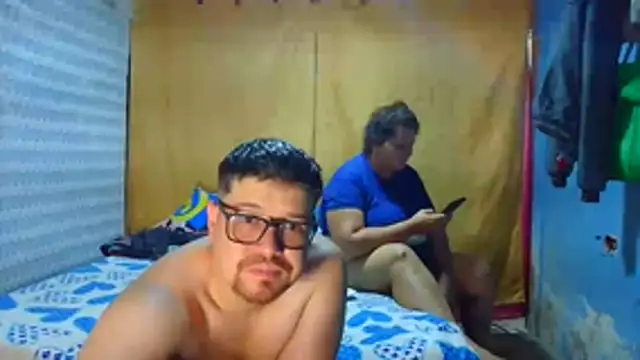 Snapshot of pecadodulce123 chatting on May 4, 2026, 8:27 pm pecadodulce123 online show from May 4, 2026, 8:27 pm
