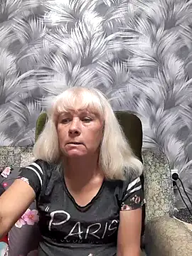 sakura blonde online show from October 27, 2025, 5:28 pm