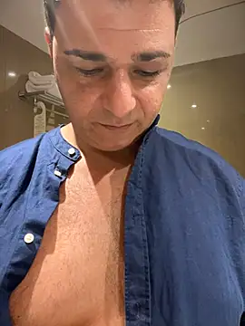 SecretlyDD online show from February 25, 2025, 12:34 pm