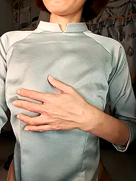 Lucy limon online show from November 2, 2025, 6:21 pm