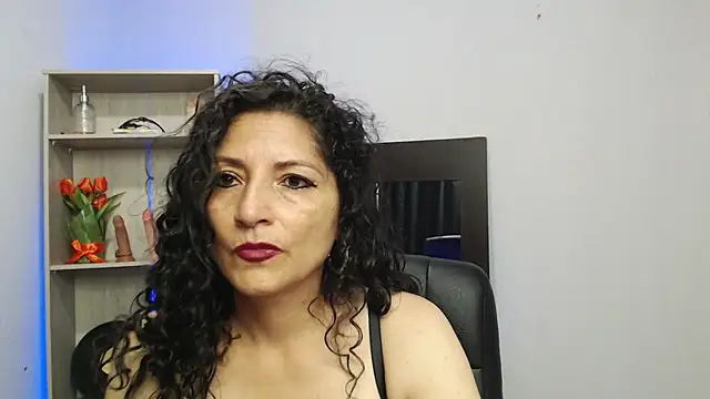 arianna ros3 online show from February 11, 2025, 3:40 pm