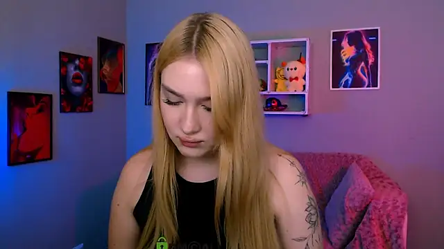 Snapshot of playful_sophie chatting on May 16, 2026, 7:12 pm playful sophie online show from May 16, 2026, 7:12 pm