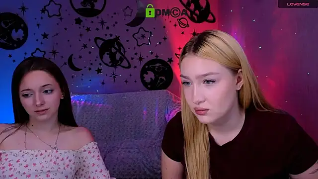Snapshot of playful_sophie chatting on July 1, 2026, 7:35 pm playful sophie online show from July 1, 2026, 7:35 pm