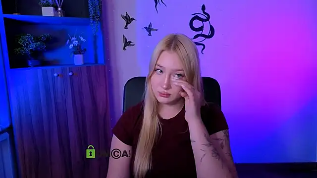 Snapshot of playful_sophie chatting on July 23, 2026, 2:09 am playful sophie online show from July 23, 2026, 2:09 am