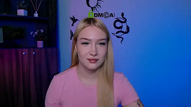 Snapshot of playful_sophie chatting on July 30, 2026, 7:24 pm playful sophie online show from July 30, 2026, 7:24 pm