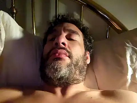 Snapshot of PNPdad6969 chatting on January 14, 2025, 4:36 am PNPdad6969 online show from January 14, 2025, 4:36 am