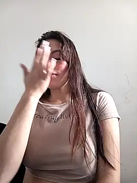 eriika deep  online show from November 14, 2025, 6:39 pm