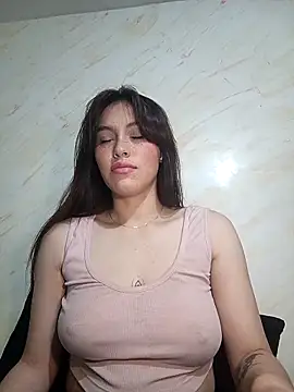 eriika deep  online show from May 11, 2026, 4:26 pm