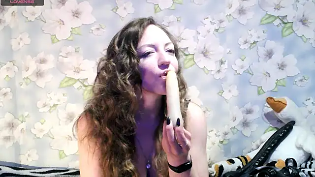 KattyLuuu online show from February 3, 2025, 12:04 am