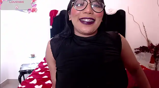 Snapshot of AmyBriiggs chatting on December 27, 2024, 12:12 pm AmyBriiggs online show from December 27, 2024, 12:12 pm