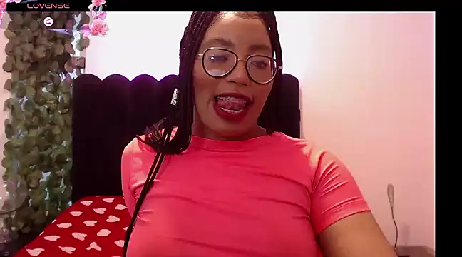 Snapshot of AmyBriiggs chatting on February 7, 2025, 11:34 am AmyBriiggs online show from February 7, 2025, 11:34 am